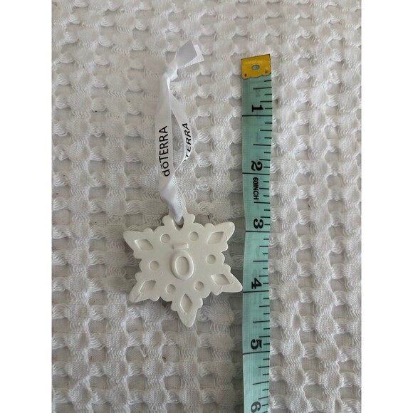 NEW in box doterra snowflake Christmas ornament 2024 white - Picture 2 of 4
